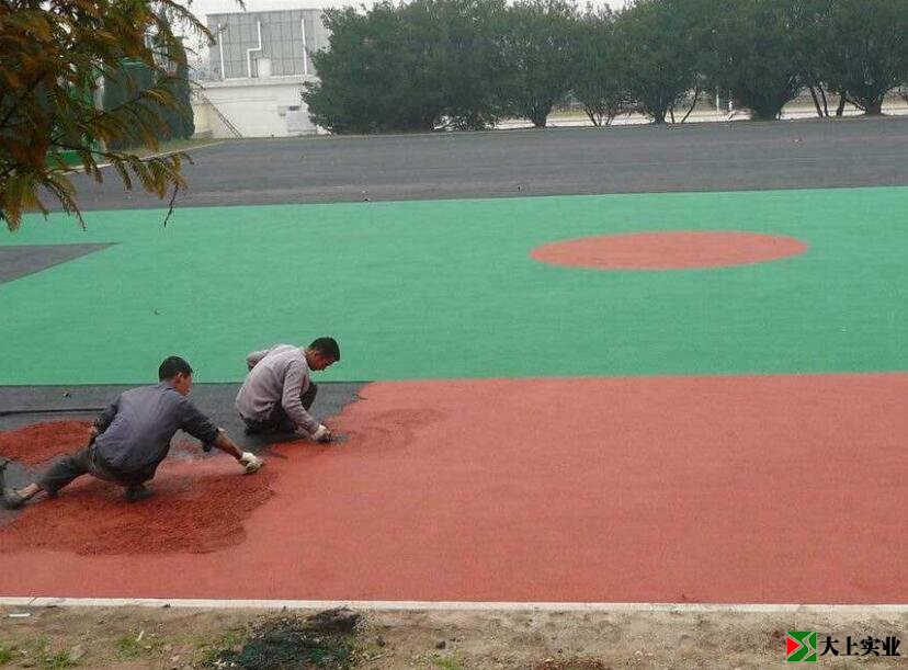 籃球場(chǎng)塑膠地面做法