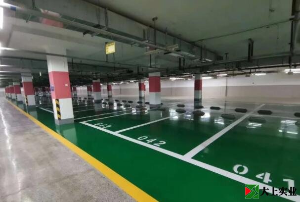地下車庫(kù)環(huán)氧地坪完成部分
