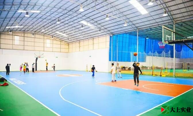 德慶舊廠(chǎng)房改造成室內(nèi)籃球館