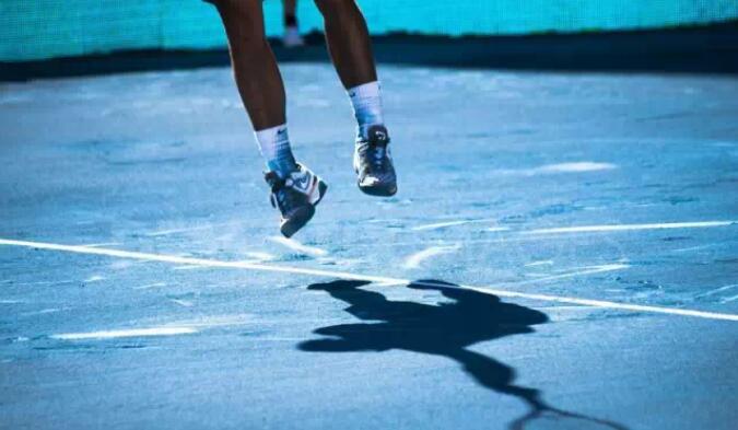 藍(lán)土網(wǎng)球場(chǎng)