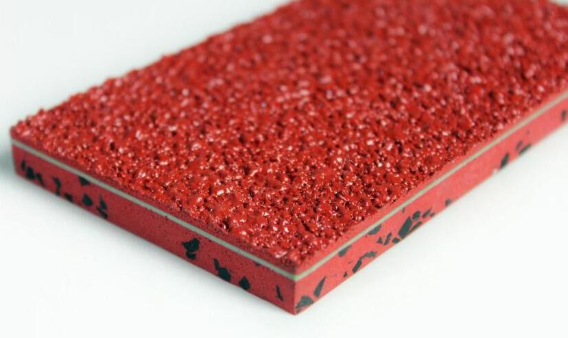 塑膠跑道面層厚度標(biāo)準(zhǔn)