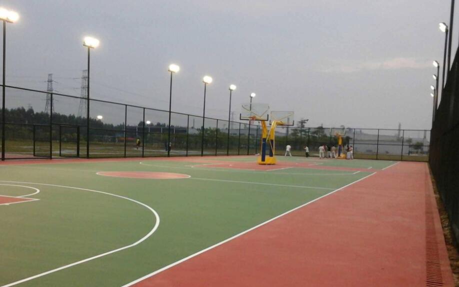 戶外籃球場用什么材質(zhì)比較好？