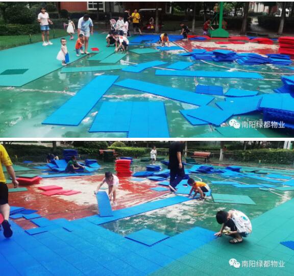 鋪上新拼裝地面，有沒(méi)有很漂亮呀！