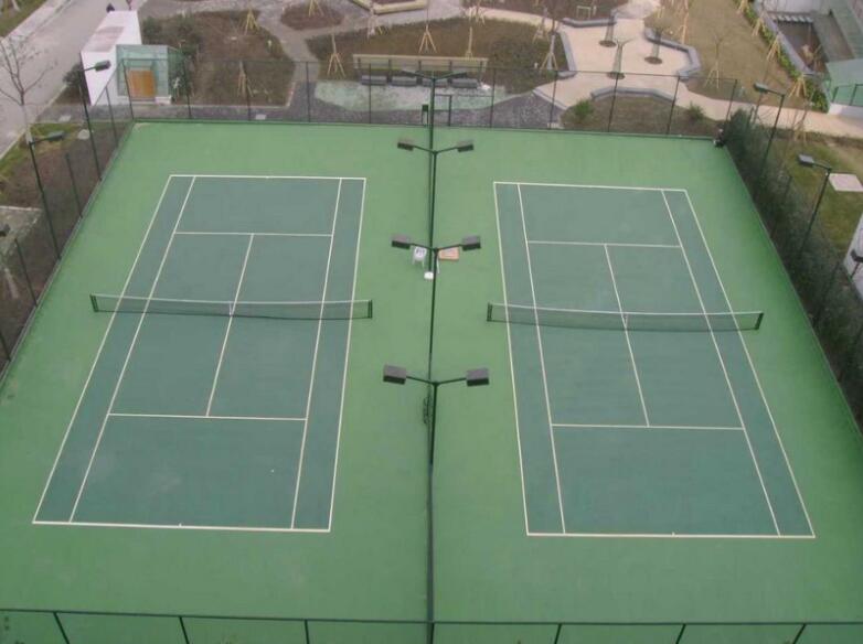 建網(wǎng)球場(chǎng)需要多少錢